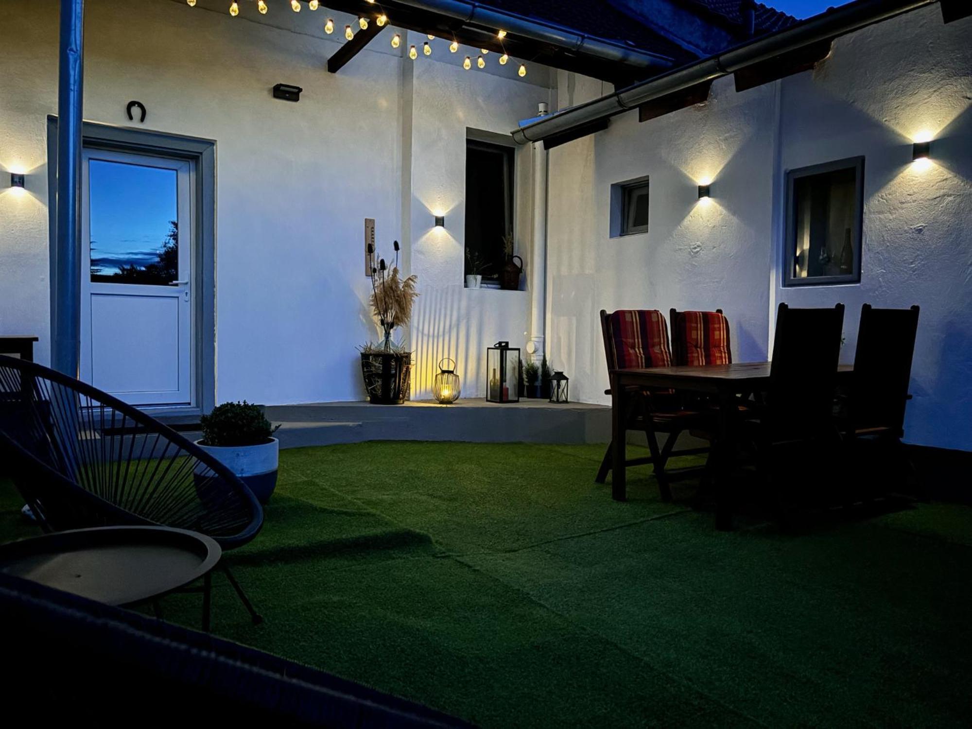 Holiday home Zahradni 6 *